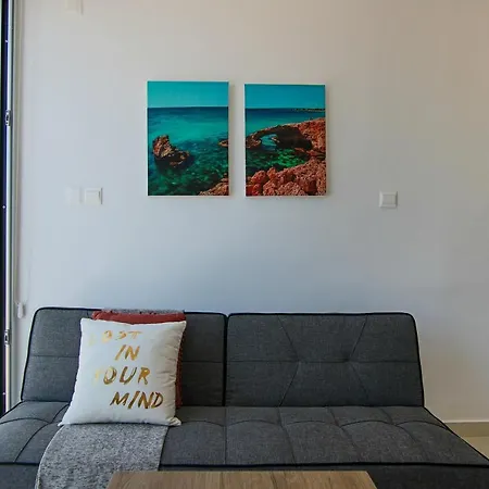 Phaedrus Living - Seaside Luxury Flat Harbour 105 Apartament Pafos