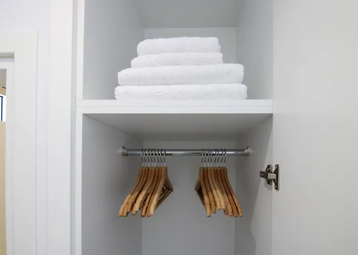 Phaedrus Living - Seaside Luxury Flat Harbour 105 アパート パ フォス