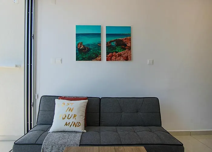 Phaedrus Living - Seaside Luxury Flat Harbour 105 アパート パ フォス